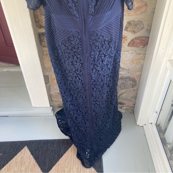 Tadashi Shoji Too Deep Blue Lace V Neck short Sleeve Maxi Dress 22Q - Picture 10 of 13